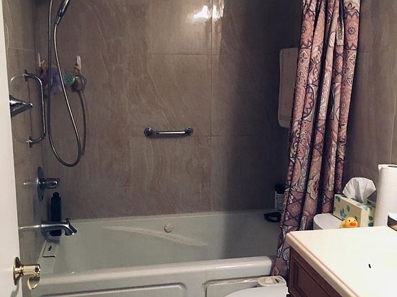 Jacuzzi bath.