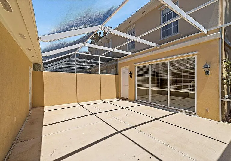 4526 Illicium Dr — Photo 33