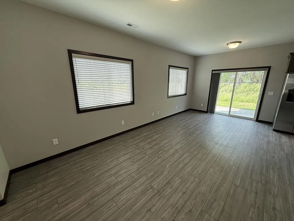 1615 Ohana Ave, 5 — Photo 3
