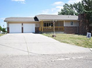 1605 S Garfield St, Junction City, KS 66441