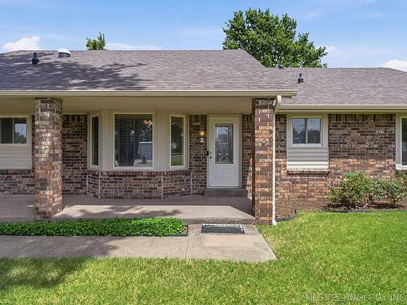 5th image of 8261 N 162nd East Ave