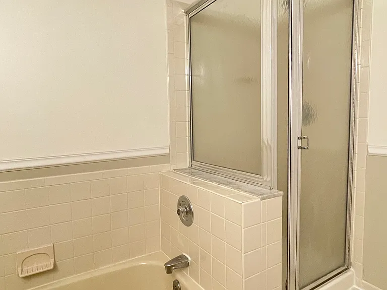 240 Teasdale Pl — Photo 11