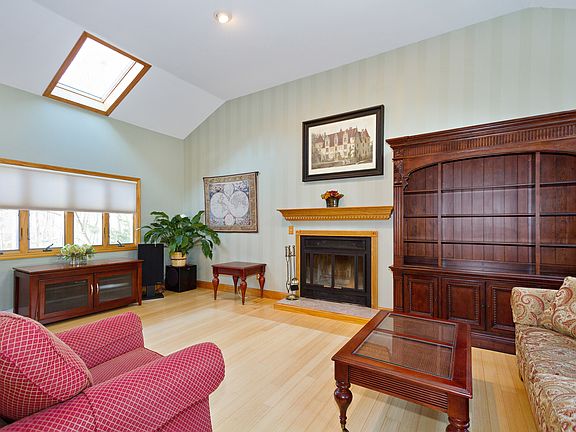 2nd image of 1440 Trout Brook Dr