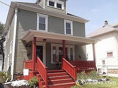 3 Bedroom home, Move in ready!!