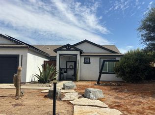 976 Heather Ave, Dinuba, CA 93618