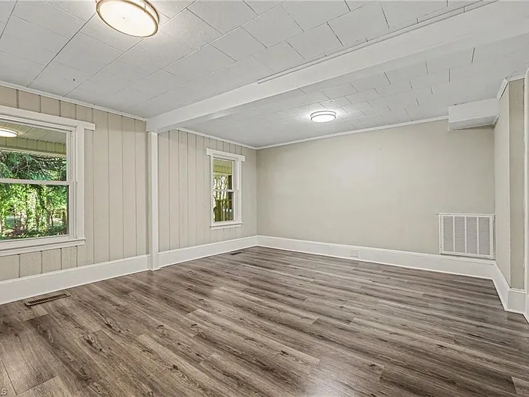 4534 Rocklane Dr — Photo 15