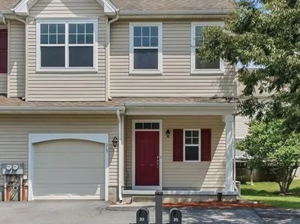 315 E 3rd St, Avondale, PA 19311