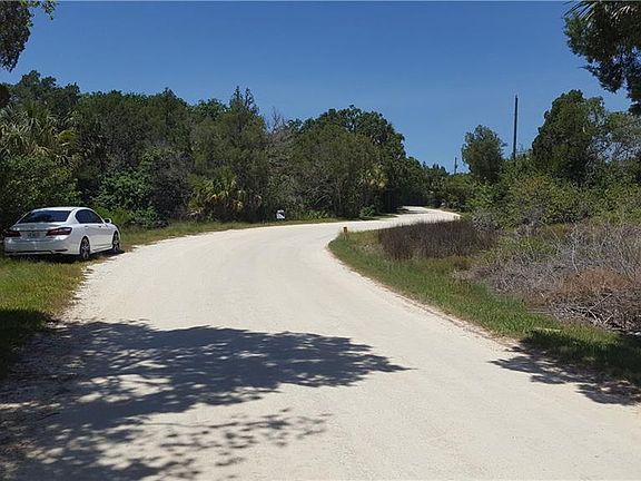 5th image of 14680 W Hide A Way Dr