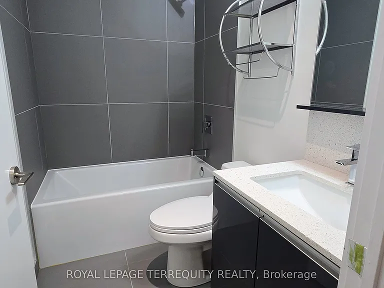 20 Gladstone Ave #502 — Photo 13