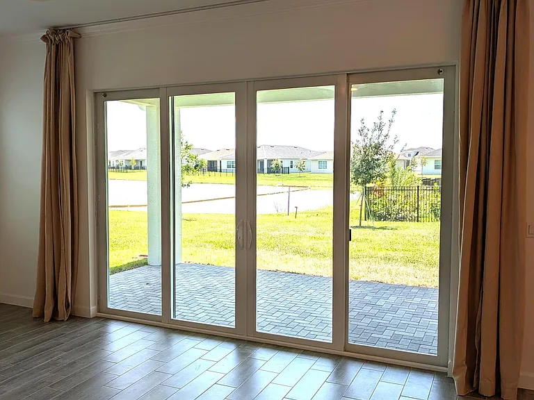 1332 SE Willow Oaks St — Photo 5