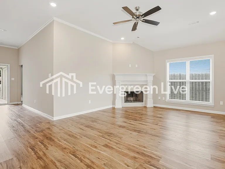 5391 Heritage Valley Dr — Photo 3