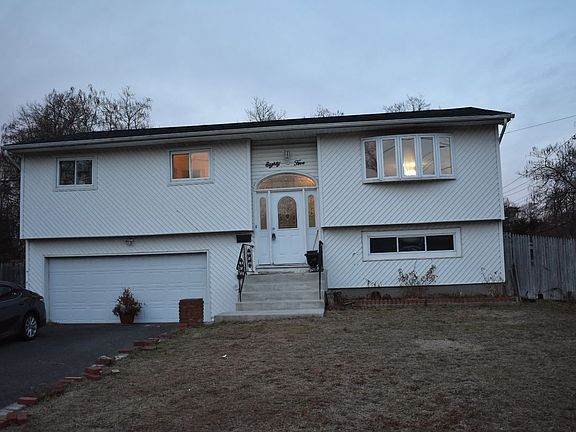 2nd image of 85 Cedar Dr