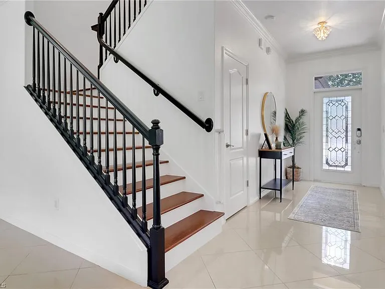 11295 Red Bluff Ln — Photo 19