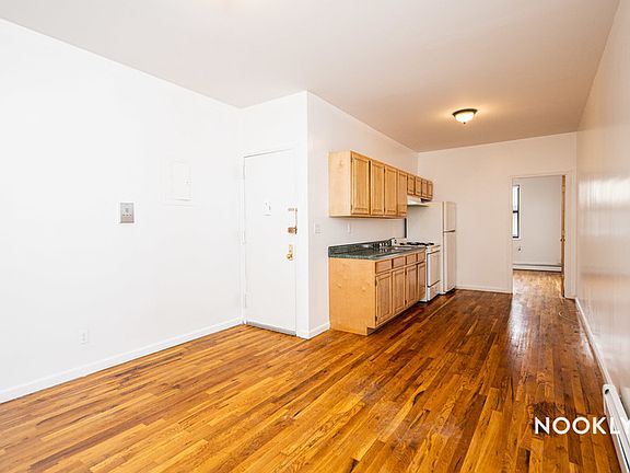 4th image of 20 Morgan Ave APT 2L