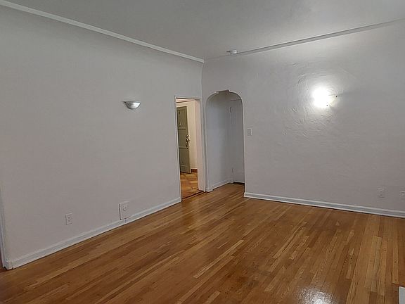 4th image of 650 S Cochran Ave APT 4