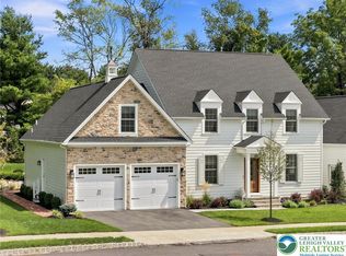 4369 Stonebridge Dr, Bethlehem, PA 18015