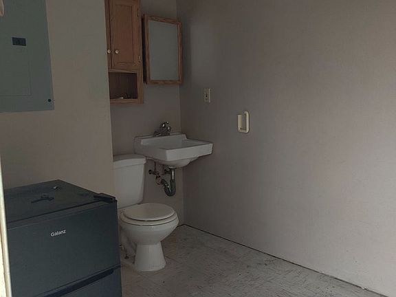5th image of 318 S 5th St #14