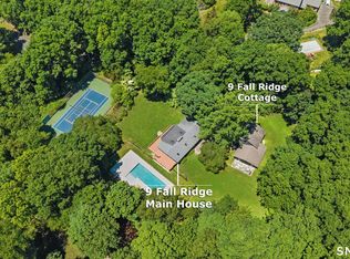 9 Fall Ridge Road, Weston, CT 00688