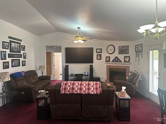 3rd image of 2508 Eastgate Dr