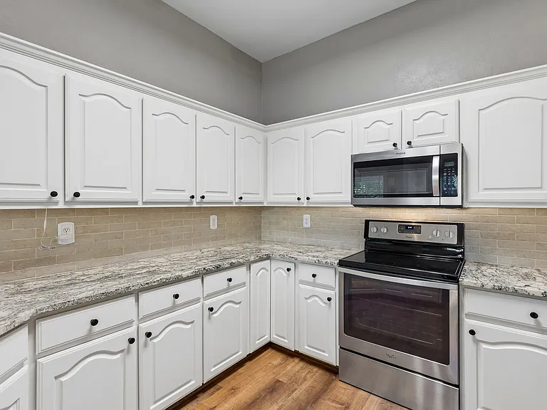8109 Wharf St — Photo 9