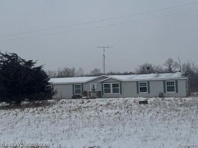 2965 Greenwood Rd, Lapeer, MI, 48446