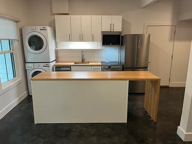1 bed, $2,000 — Photo 4