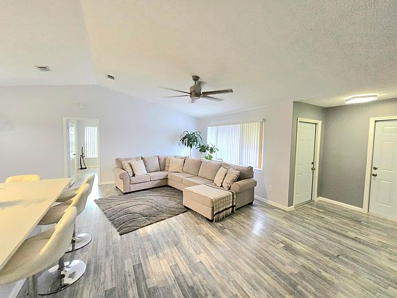 5th image of 749 SE Atlantus Avenue
