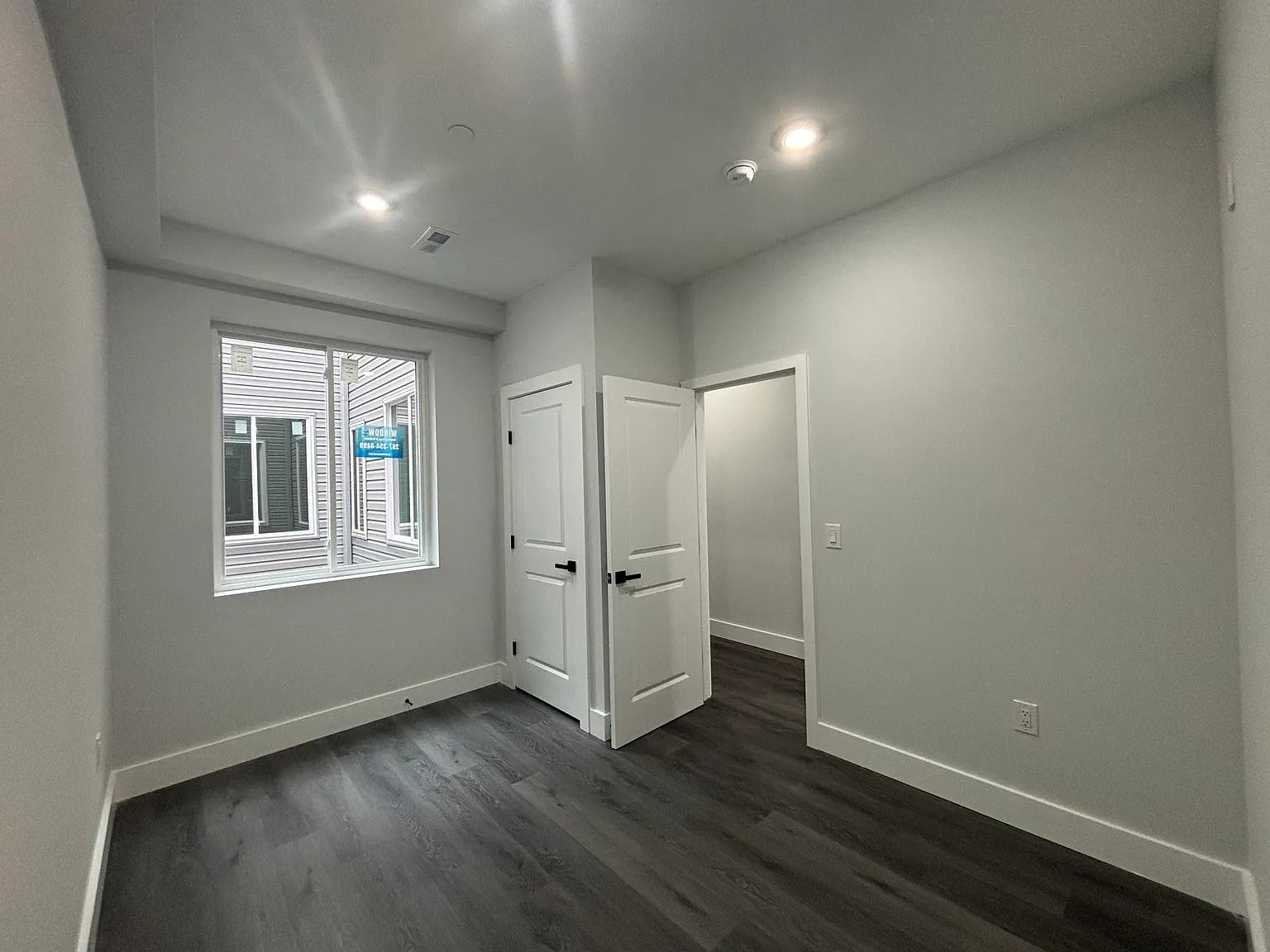 3 bed, 900 sqft, $2,000 — Photo 4