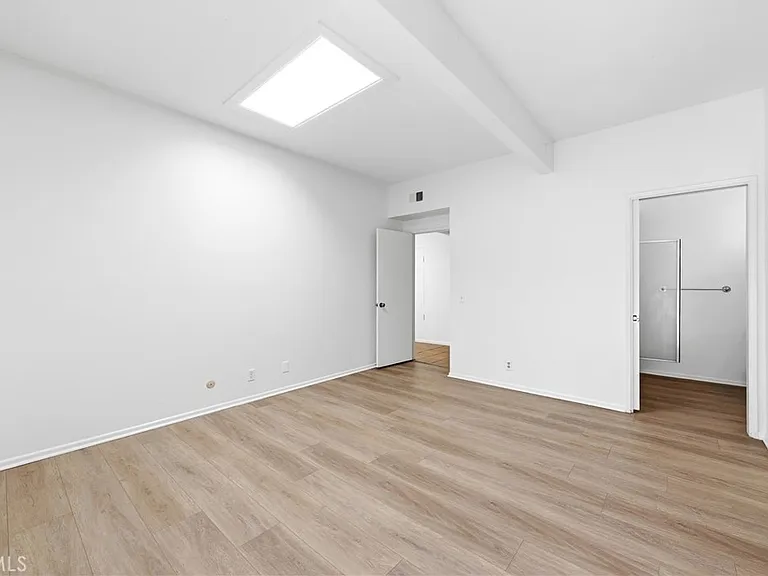 19 Mann St — Photo 11