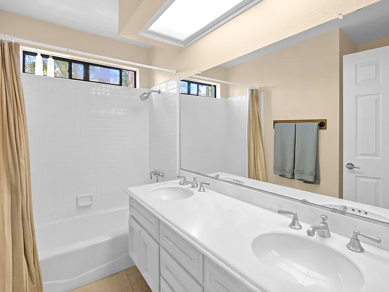 24961 Sandridge Cir — Photo 41