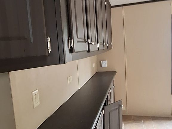 4th image of 703 Fir Ln