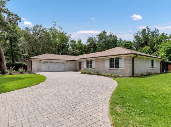 343 Oaklake Ln, Niceville, FL 32578