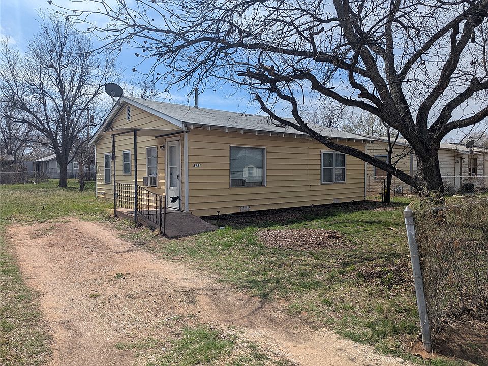 1st image of 2125 Oakland Dr