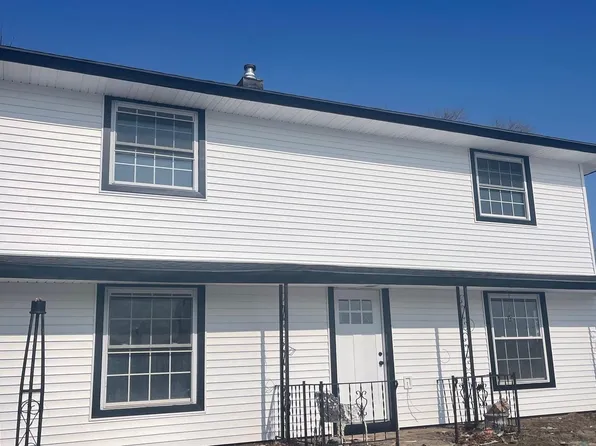 43 Tweed Rd, Levittown, PA 19056