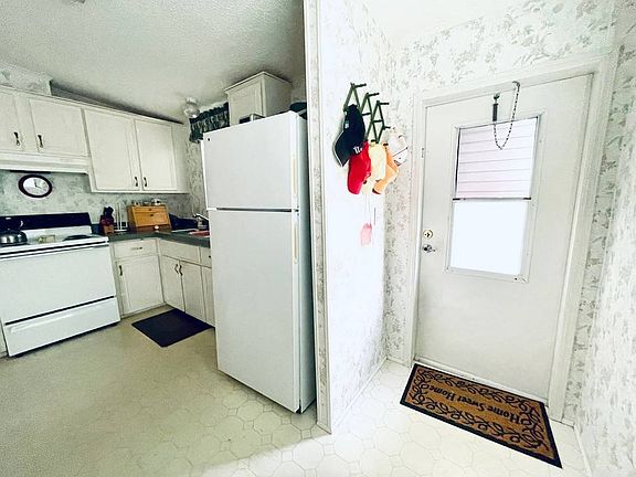 4th image of 12 Bb St
