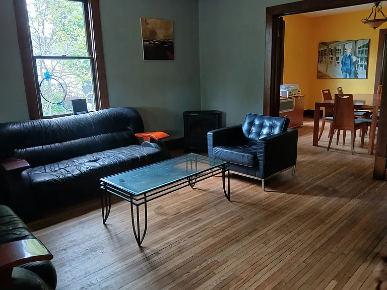 1269 Jefferson St N — Photo 7