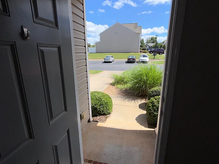 246 Azalea Cir — Photo 5