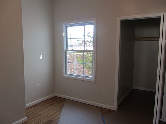 3rd image of 342 Randolph Ave