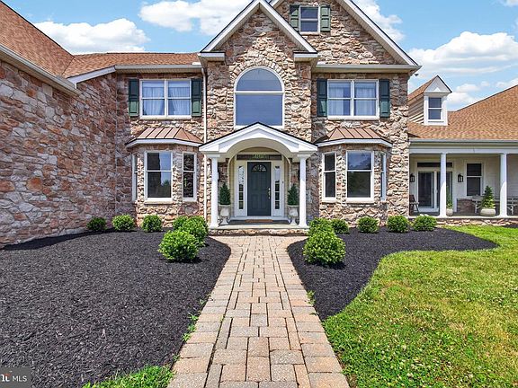 4th image of 1465 Little Creek Ln