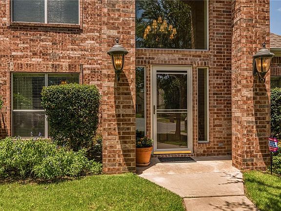 4th image of 2311 Chandler Ct