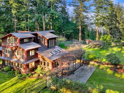 3542 Constitution Road, Lummi Island, WA, 98262