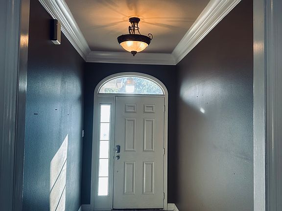2nd image of 4003 Wilderness Ln