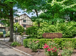 50 Aiken St APT 425, Norwalk, CT 06851