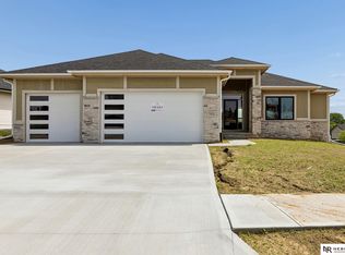 7805 N 167th Ave, Bennington, NE 68007