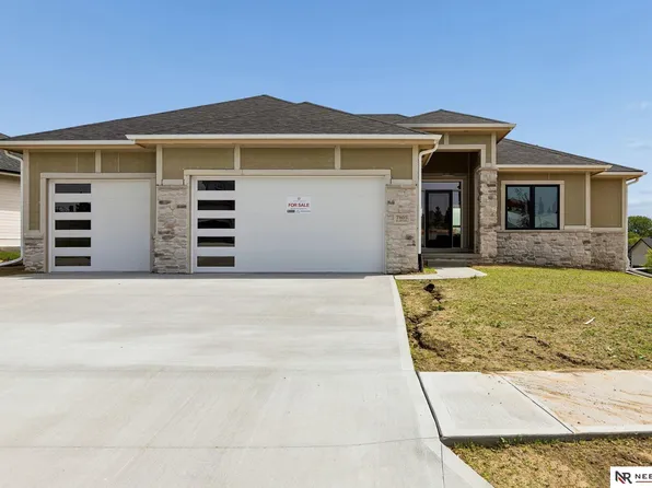 7805 N 167th Ave, Bennington, NE 68007