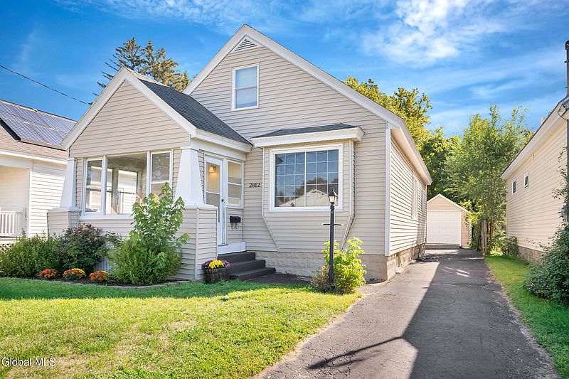 3rd image of 2812 Edgewood Avenue