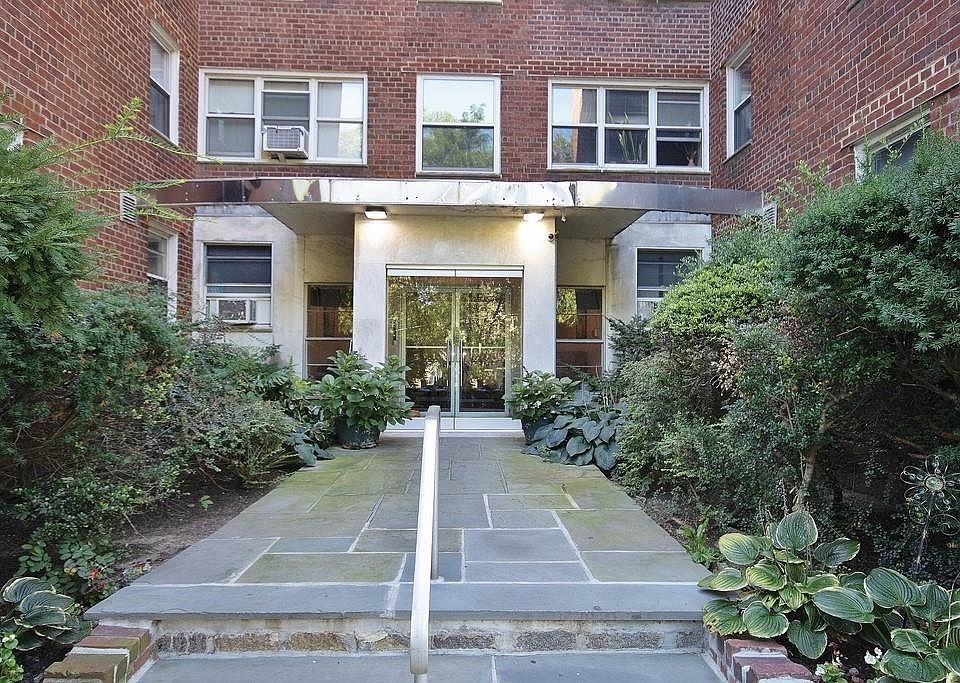 1st image of 1234 Midland Avenue #6D