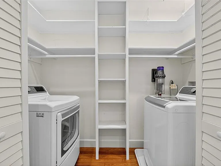 3003 W Harbor View Ave — Photo 76