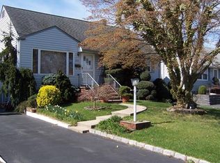 207 Ellsworth St, Iselin, NJ 08830