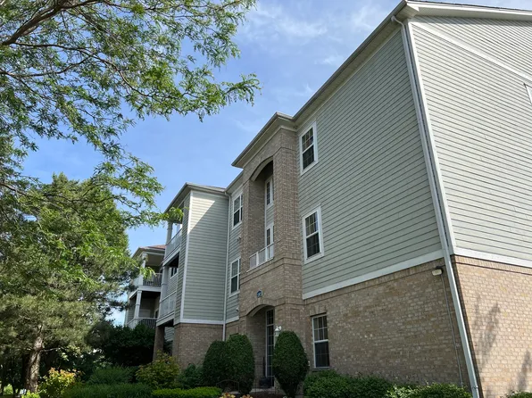 1307 W Lake St APT 305, Addison, IL 60101